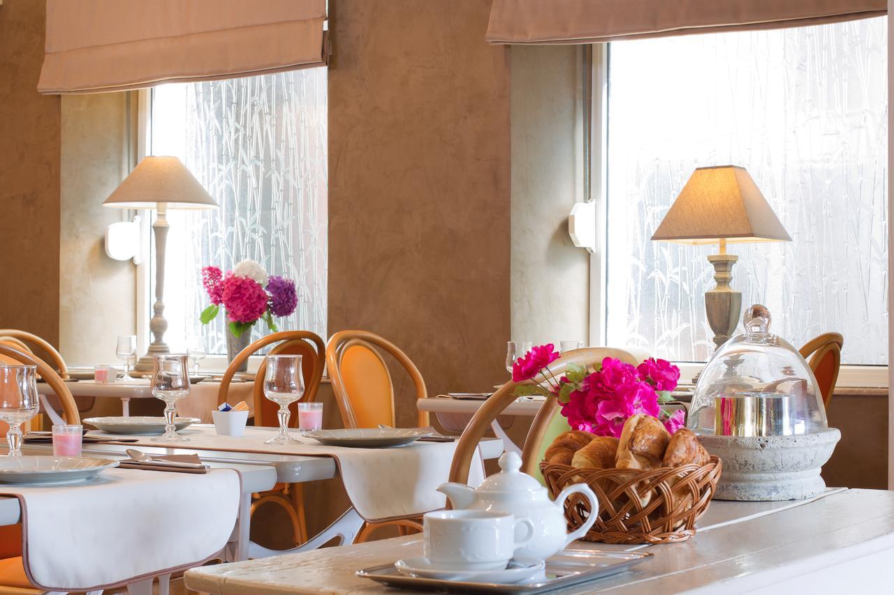 Hotel Le Roosevelt Givet Eksteriør billede